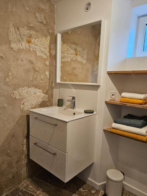 Charmante Maison Troglodyte Loire Valley Rochecorbon Dış mekan fotoğraf